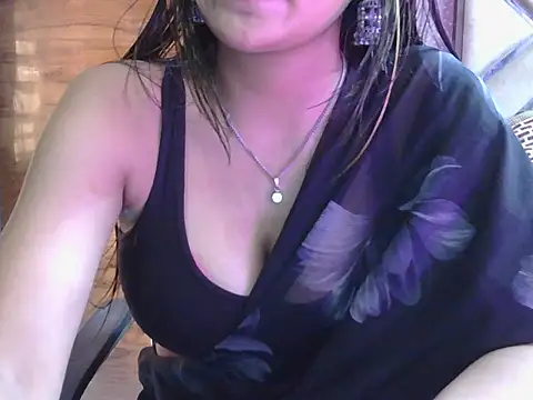 miss-riyaa webcam