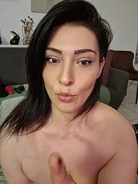AryaSummersReal webcam