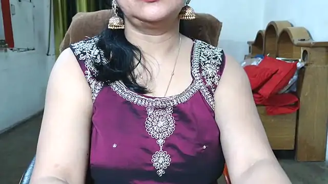 Cute_Mahi22 webcam