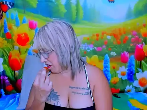 indianroxy webcam