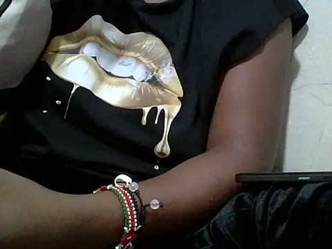 yummyychocolate_ webcam