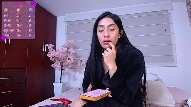 Lucyjoi webcam