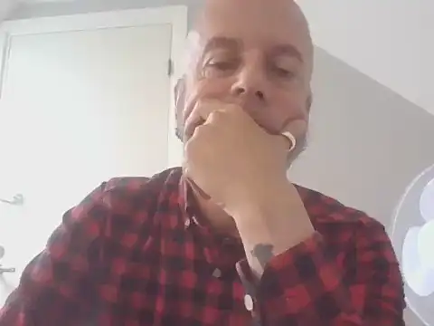 SHARPSkinhead webcam