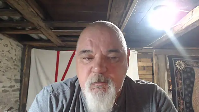 Newfiesausage1972 webcam