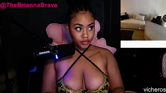 BriannaBrave webcam