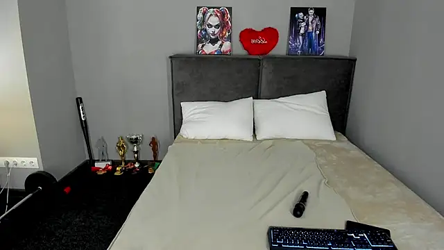 MuscleXXXBarbie webcam