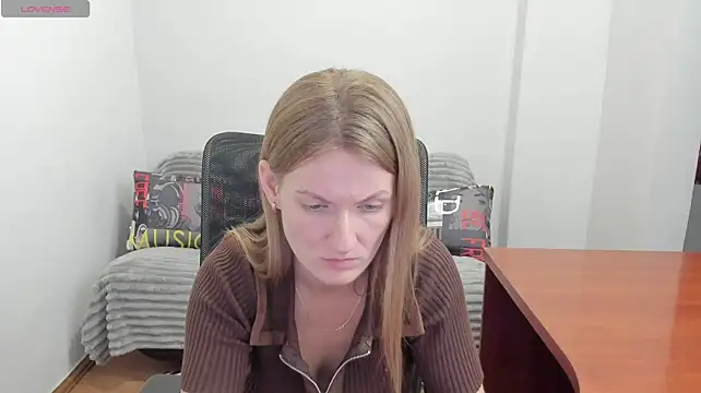 Alisha_Skyes webcam