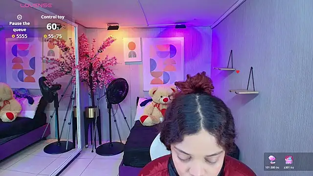 Maggy_t18 webcam
