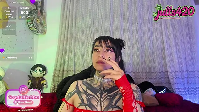 Julls420_ webcam