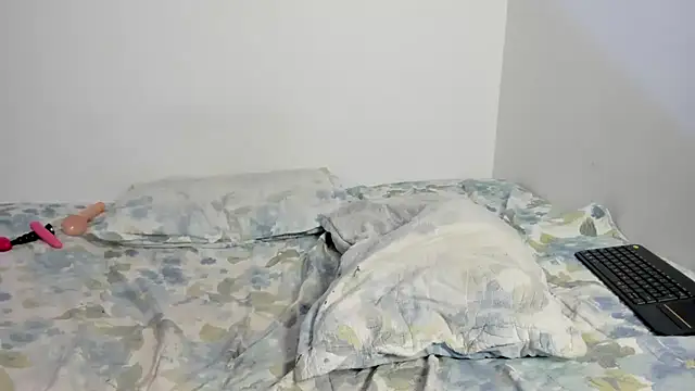 Aphrodite_rosse webcam