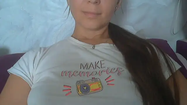 Bella--White webcam