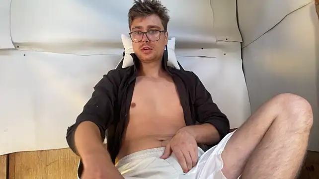 HotGentleman_3003 webcam