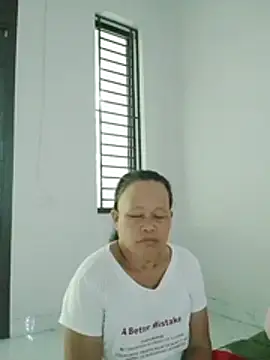 Avery-xx webcam