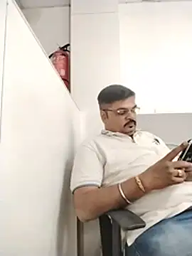 Desi_Gujju_Boy webcam