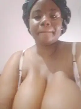 bigtitssxx webcam