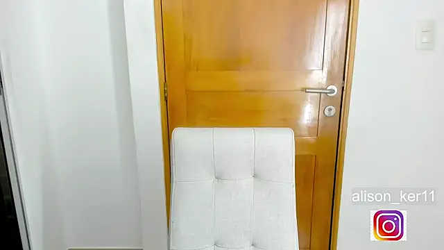 alison-ker3 webcam