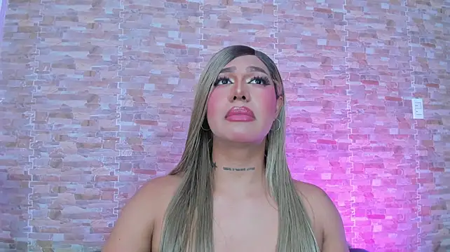 Dreams_Chloe webcam