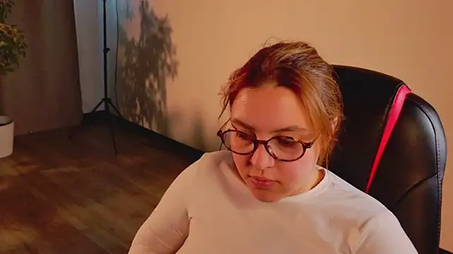Bubbles_Luna live sex cam