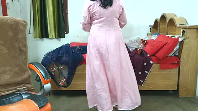 Cute_Mahi22 webcam