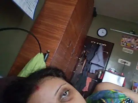 Maaya66 webcam