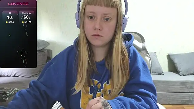 June_shy0 webcam