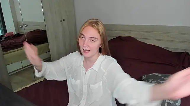 ReddHotPipper webcam