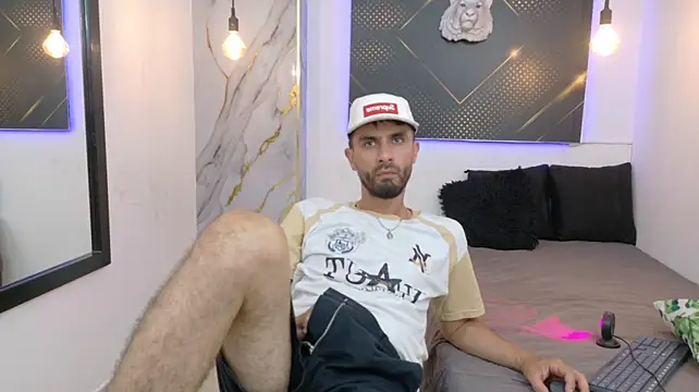 KingOfTemptation webcam