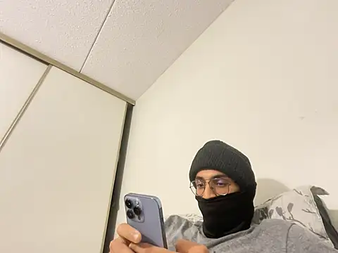 DeepGuy20 webcam