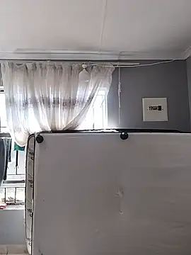 JuicyHoney_01 webcam