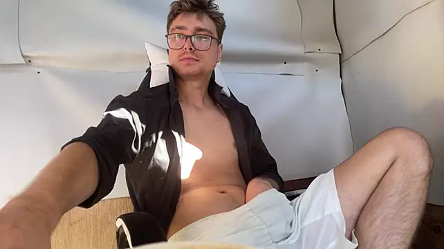 HotGentleman_3003 webcam