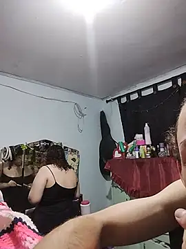yilingandAlan_13 webcam