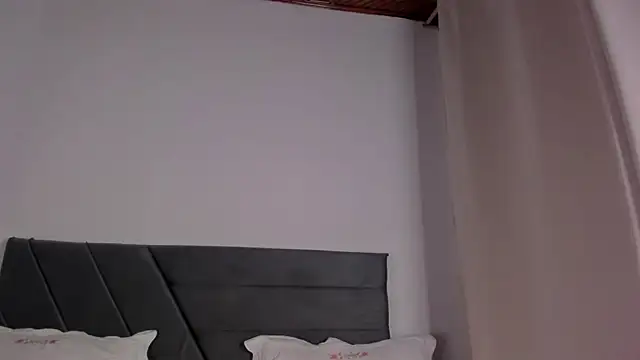 jazlinn4 webcam