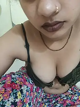 Kittu_Rani25 webcam
