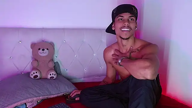 angel_foxc13 (M twink) - Happy happy Angel..!!😍
