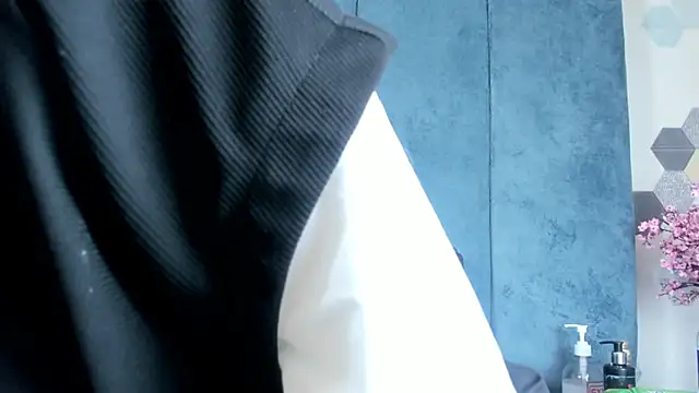 Megan_Thompson_ webcam