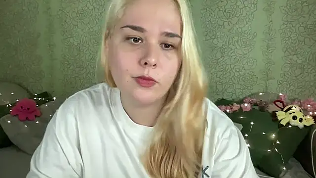 IvyLebelly webcam