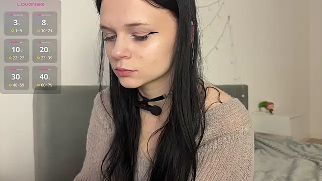 meowchaa 🌙 live webcam