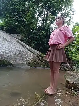 Linda-yiyi webcam