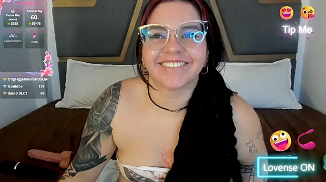 juana_valkiria webcam