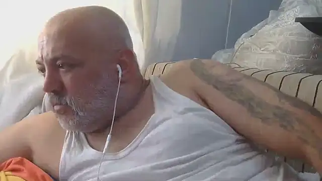 husoizmir live cam on StripChat