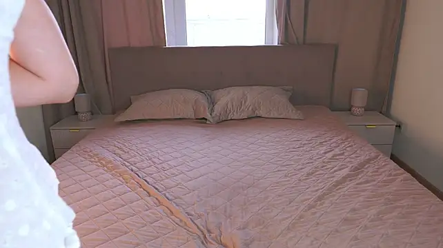 SusanaHallet webcam