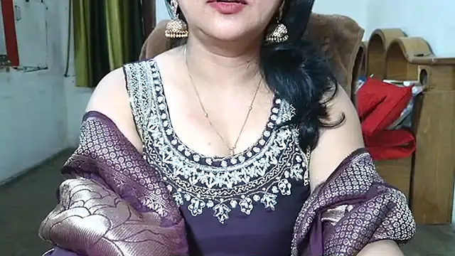 Cute_Mahi22 webcam