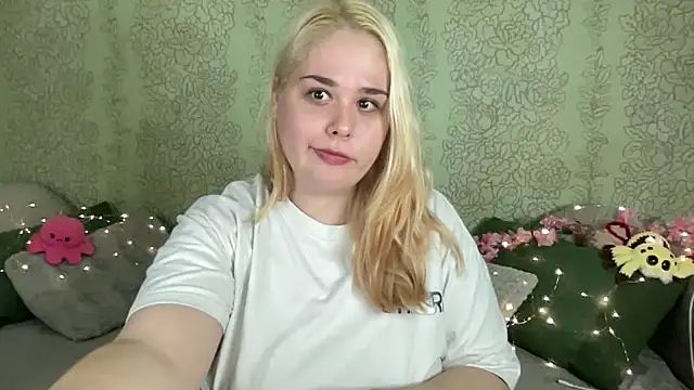 IvyLebelly webcam