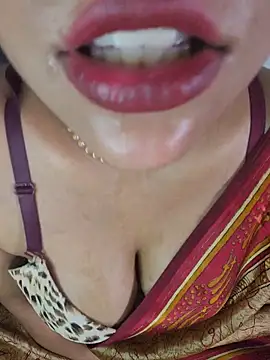 callmeshreya live cam on StripChat
