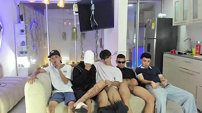 Houseofwarrios webcam