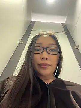 trytomakememoam webcam