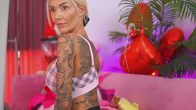 fallingangel live cam on StripChat