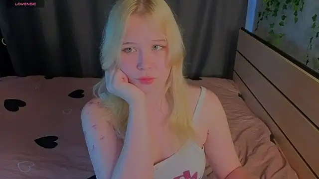 unburnedgirl webcam