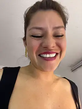 NatyBliss_gh live sex cam