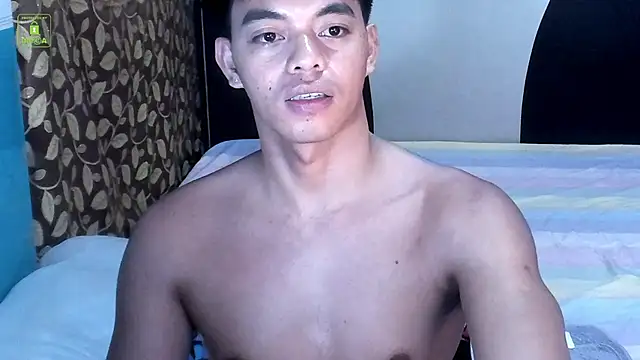 Crazyasiancum1 webcam